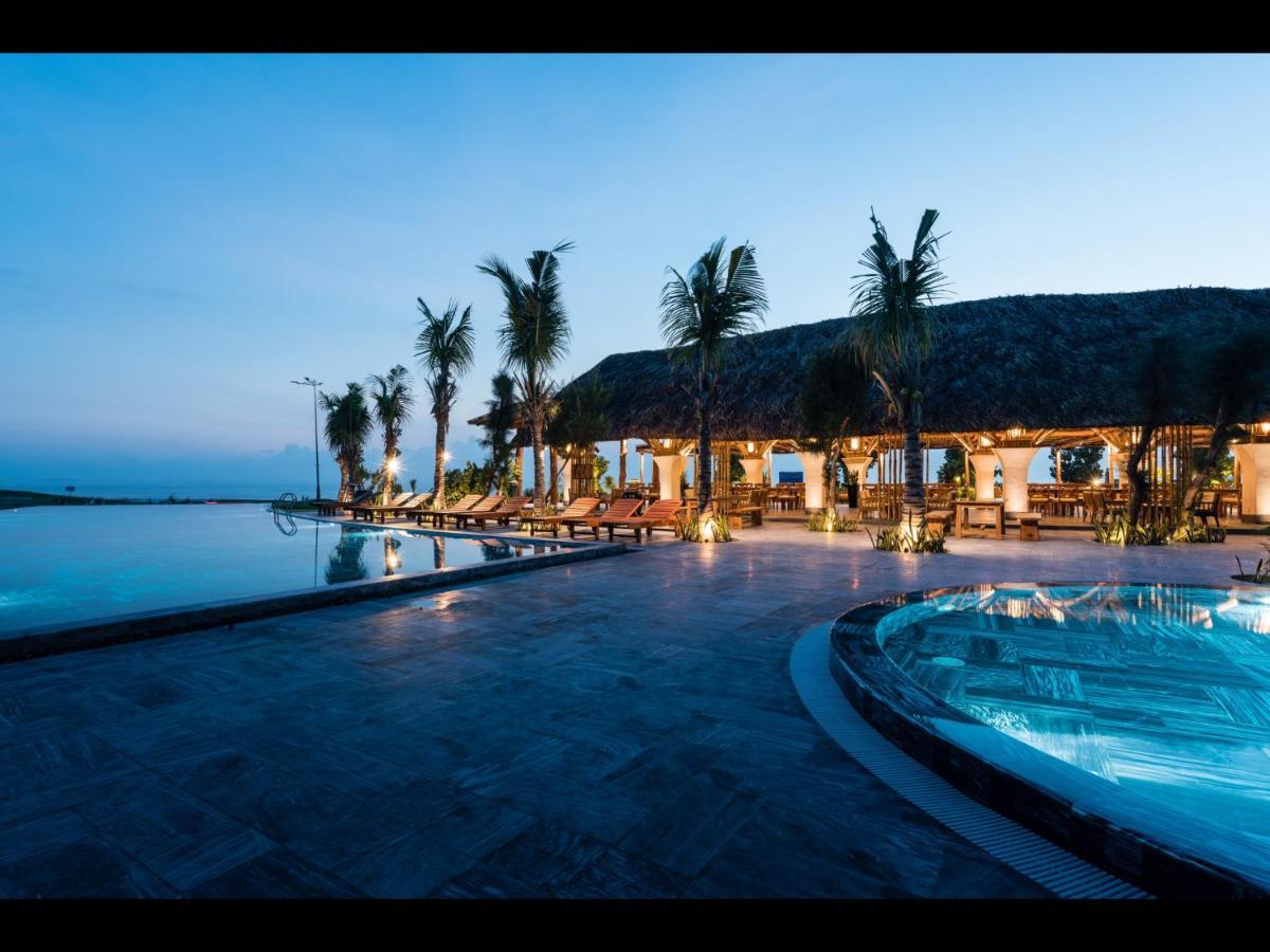Stelia Beach Resort Туїхоа Екстер'єр фото